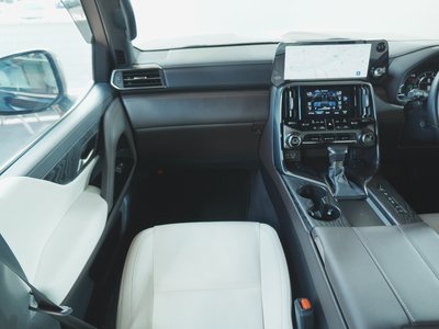 2023 Lexus LX — фото 9