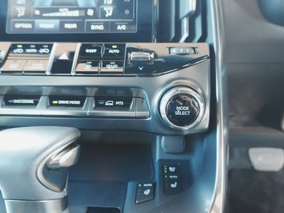 2023 Lexus LX — миниатюра 17