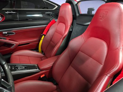 PORSCHE 718 BOXSTER - 8