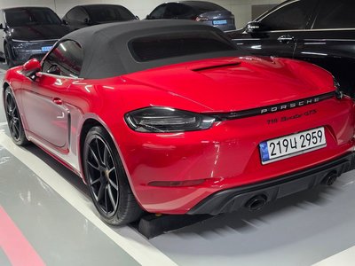 PORSCHE 718 BOXSTER - 7