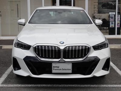 BMW 5 SERIES - 2