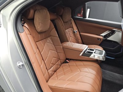 2025 BMW 7 SERIES 缩略图 17
