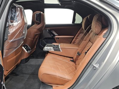 2025 BMW 7 SERIES 缩略图 16