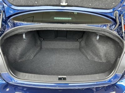 2019 NISSAN SKYLINE 照片 10