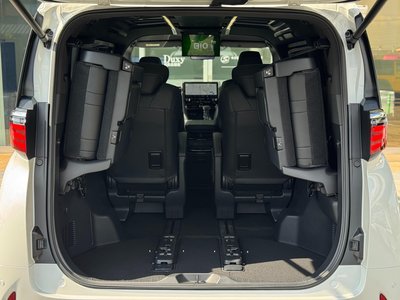 2025 Toyota ALPHARD — миниатюра 79