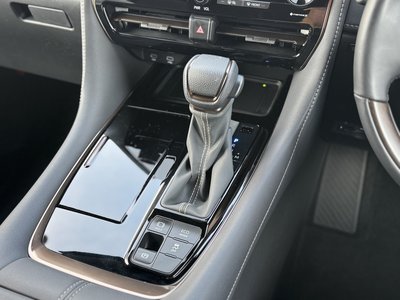 2025 Toyota ALPHARD — миниатюра 63