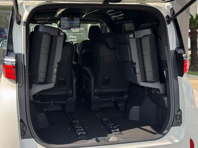 2025 Toyota ALPHARD — миниатюра 42