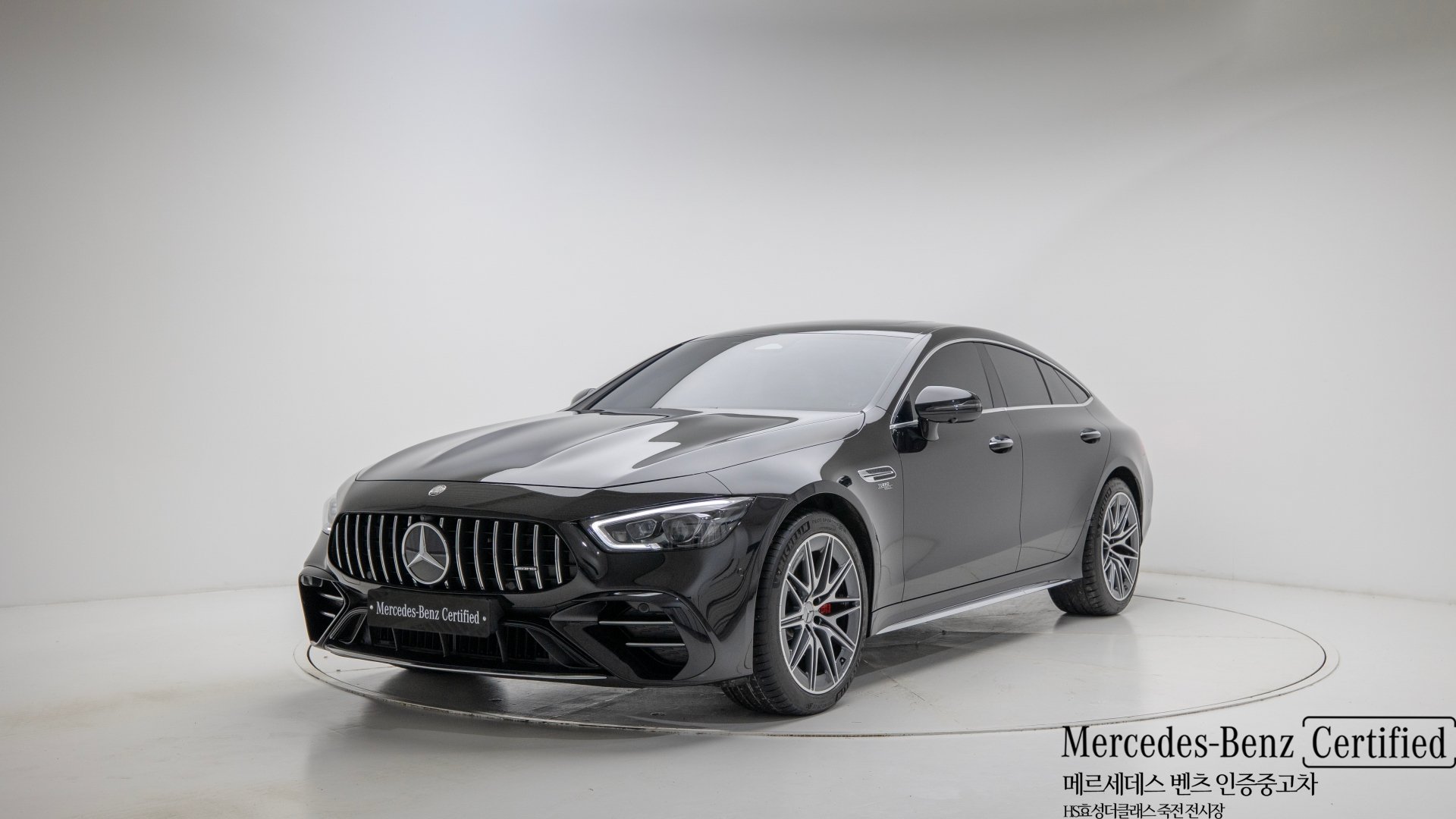 MERCEDES-BENZ GT AMG - View 1