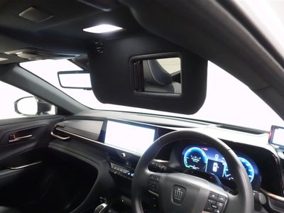 صورة مصغرة 31 لـ 2025 Toyota CROWN SPORT