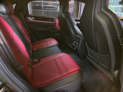 PORSCHE CAYENNE - 5