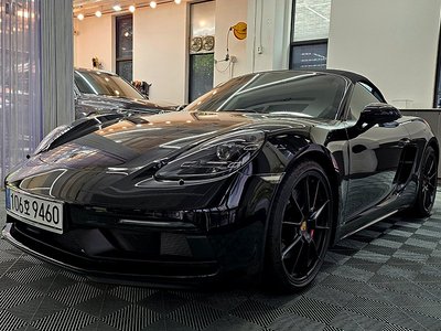2025 Porsche 718 照片 2