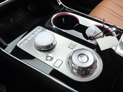 GENESIS GV80 - 9