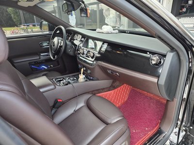 ROLLS-ROYCE GHOST - 6