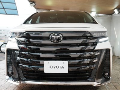 TOYOTA VELLFIRE - 9