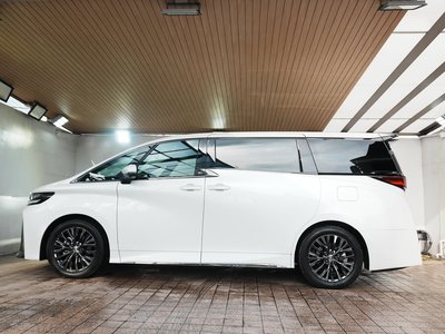 TOYOTA VELLFIRE - 8