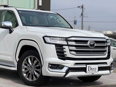 TOYOTA LAND CRUISER 300 - 7