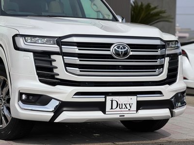 TOYOTA LAND CRUISER 300 - 8