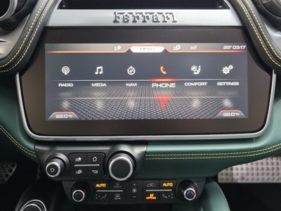 صورة مصغرة 13 لـ 2019 Ferrari GTC4 LUSSO