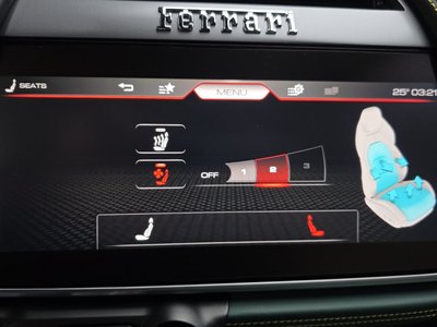 صورة مصغرة 15 لـ 2019 Ferrari GTC4 LUSSO