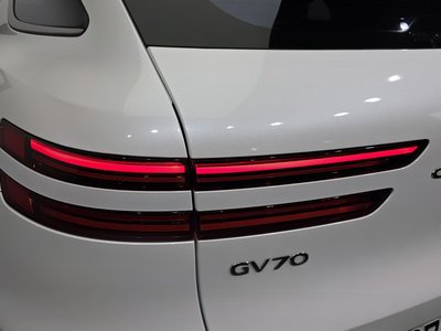 2024 Genesis GV70 — фото 10