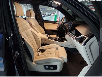 صورة 10 لـ 2026 BMW X5