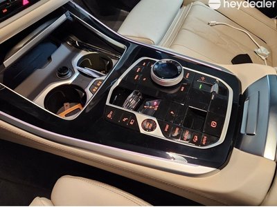 صورة 9 لـ 2026 BMW X5