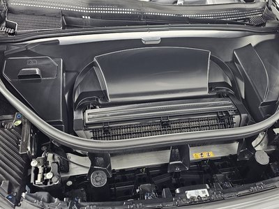 MERCEDES-BENZ EQE - 7