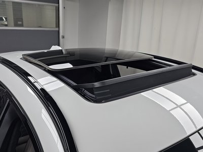 2025 BMW X6 M — миниатюра 28