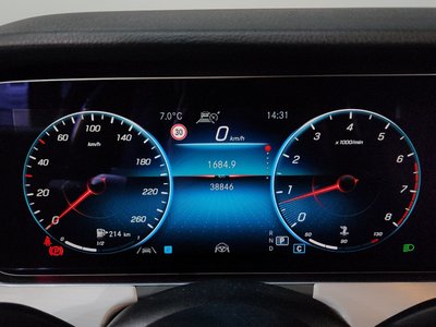 MERCEDES-BENZ E-CLASS - 8