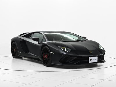 2018 Lamborghini AVENTADOR photo 2
