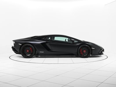 2018 Lamborghini AVENTADOR photo 5