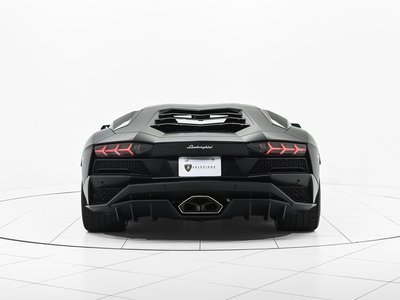 2018 Lamborghini AVENTADOR photo 8