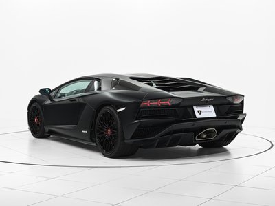 2018 Lamborghini AVENTADOR photo 7