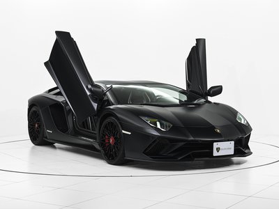 2018 Lamborghini AVENTADOR photo 1
