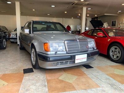 MERCEDES-BENZ MEDIUM-CLASS