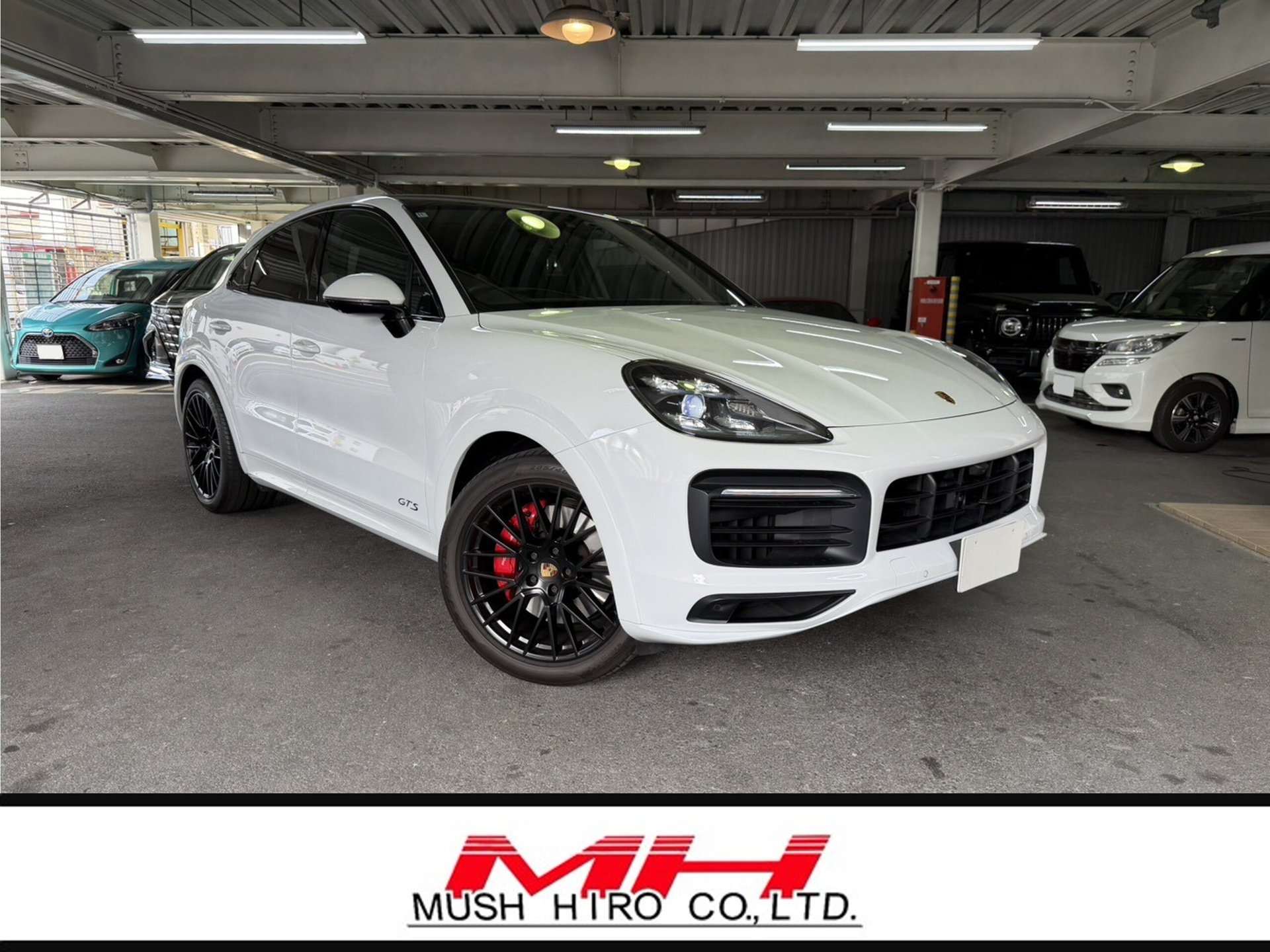 PORSCHE CAYENNE COUPE - View 1