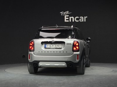 MINI COUNTRYMAN - 3