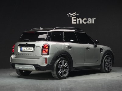 MINI COUNTRYMAN - 4