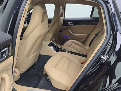 صورة مصغرة 17 لـ 2019 Porsche PANAMERA
