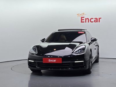 صورة 2 لـ 2019 Porsche PANAMERA