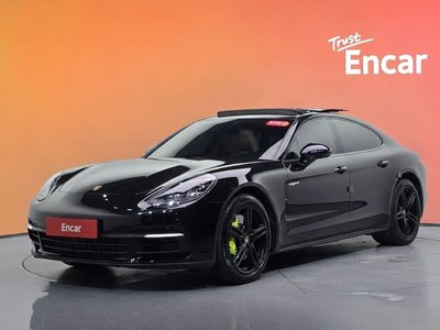 صورة 1 لـ 2019 Porsche PANAMERA