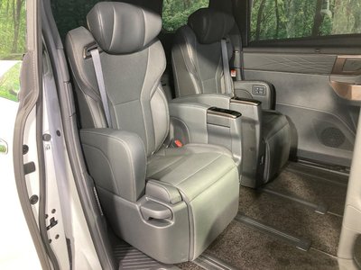 TOYOTA ALPHARD - 9