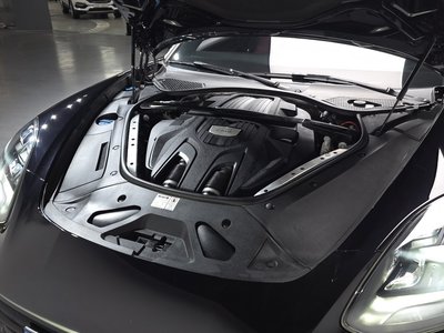 PORSCHE PANAMERA - 7