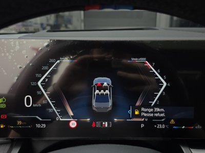 2025 BMW 5 SERIES — миниатюра 11