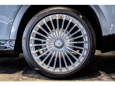 MERCEDES-BENZ GLS - 9