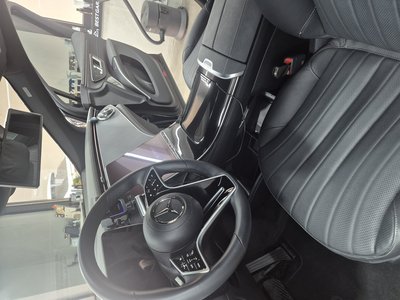 2023 Mercedes-BENZ EQS photo 8