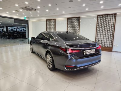 LEXUS ES - 4
