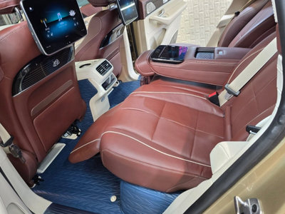 MERCEDES-BENZ GLS - 9