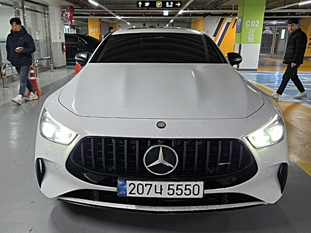 MERCEDES-BENZ GT AMG - View 1