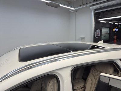 2023 Genesis GV80 — миниатюра 18